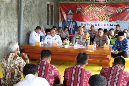 POLRES DEMAK TRIMA ADUAN WARGA DESA SU