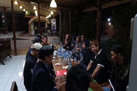 MEMPERERAT SILATURAHMI PENGURUS GI