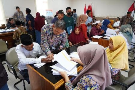 PELEPASAN HAK DAN PEMBERIAN GANTI 