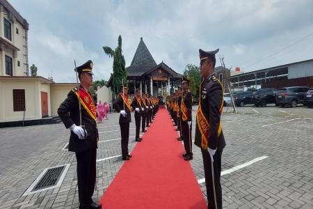 19 ANGGOTA PURNA TUGAS DILEPAS KAP