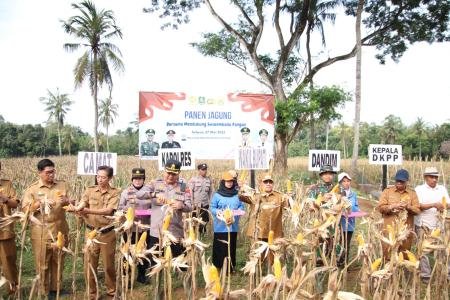 Dukung Ketahanan Pangan Kapolres Sumen