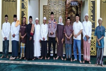 AKP NISIN KAPOLSEK SEMPOL GELAR SA