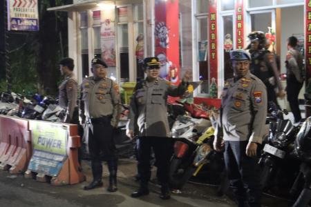 POLRES PELABUHAN TANJUNGPERAK LARA