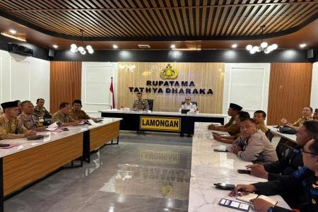 Polres Lamongan Atensi Perlintasan Ker