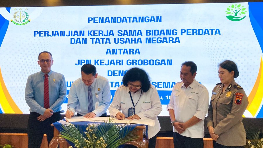 Perkuat Sinergi Hukum, Perhutani KPH Semarang dan Kejaksaan Negeri Grobogan Tandatangani PKS Penanga