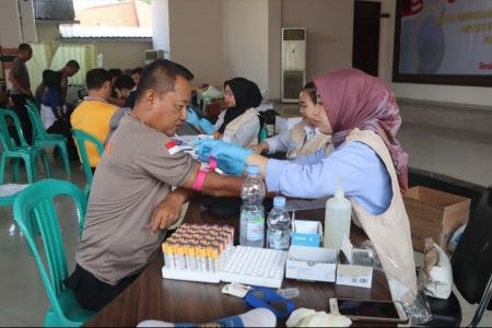 Jaga Kesiapan Fisik Personel Polres Demak Gelar Pemeriksaan Kesehatan 