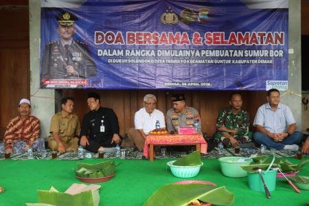 Krisis Air Bersih Pascabanjir Polres Demak Hadirkan Sumur Bor di Guntu