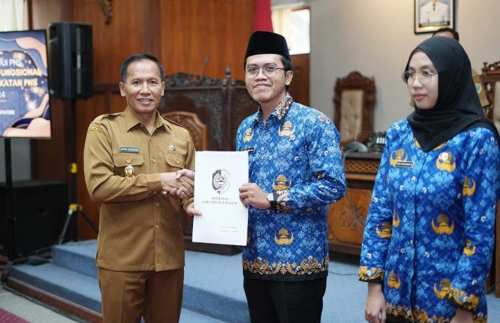 Plt Bupati Tulungagung Lantik 74 Pejabat Fungsional, Soroti Pentingnya Integritas ASN