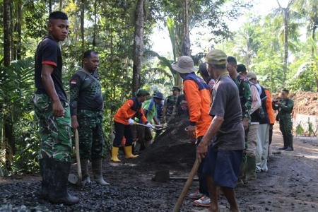 TMMD di Hari Minggu Saat TNI d