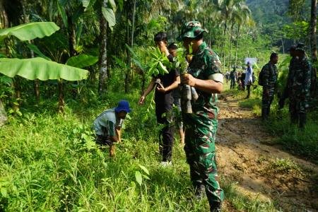 Menanam Harapan di Krangean 73