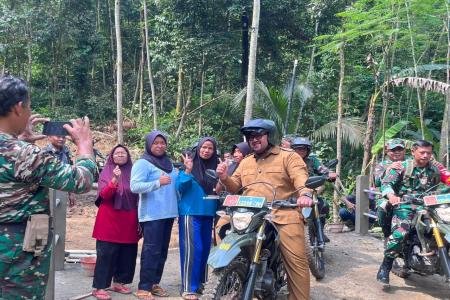 SENYUM WARGA KRANGEAN SAMBUT KEDAT