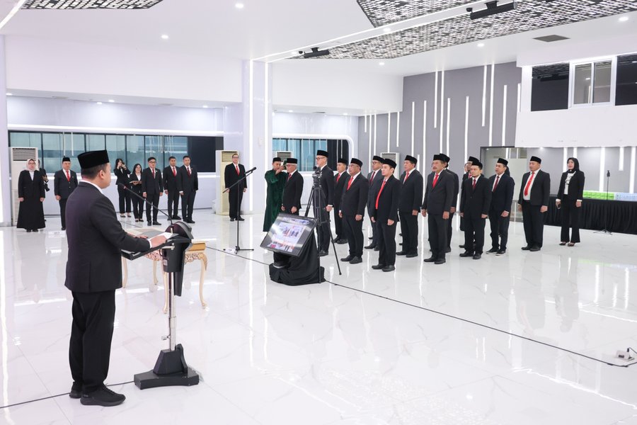 Lantik 130 Pejabat, Menteri ATR-Kepala BPN: Berikan Manfaat dan Pelayanan yang Adil bagi Masyarakat