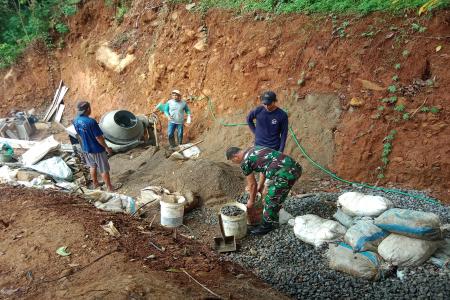 JEMBATAN GARUDA MULAI DIBANGUN, BA