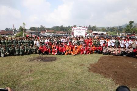 Perhutani KPH Semarang Hadiri Apel Kes