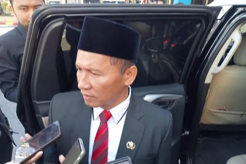 BUPATI TULUNG AGUNG NUNGGU IZIN DARI KEMENDAGRI UNTUK PENGISIAN SEKDA
