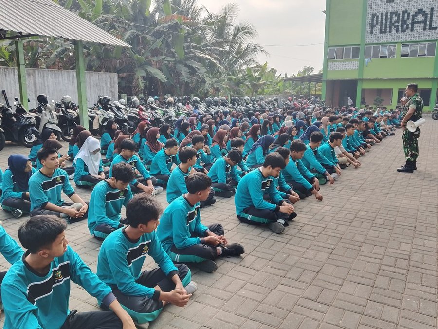 TNI Bekali Siswa MAN Purbalingga dengan Karakter, Hidup Sehat dan Akhlak Mulia
