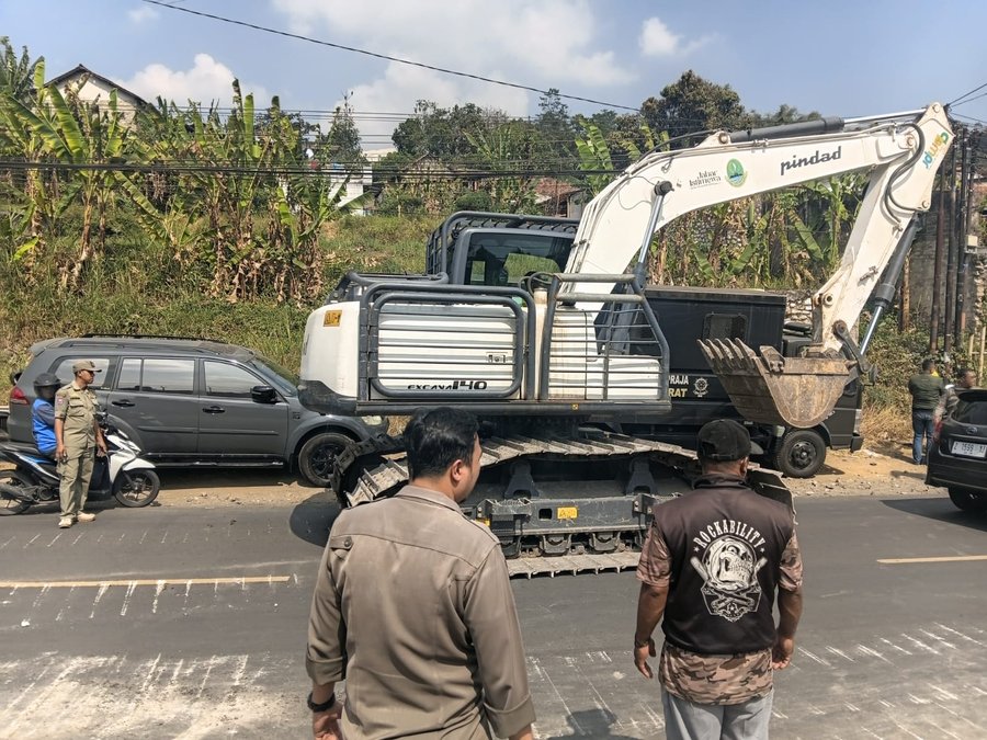 Berhasil dan Kondusif! Pemerintah Provinsi Jabar Tuntaskan Penertiban 16 Bangunan Liar