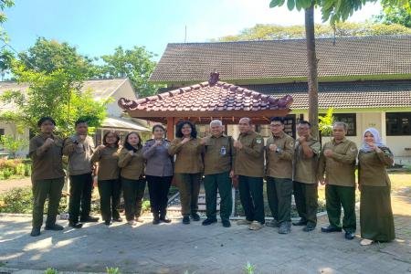 PERKUAT KEAMANAN HUTAN, PERHUTANI 