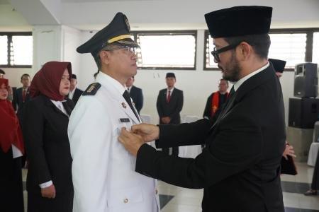 MANTAN KABID KESBANGPOL JAJA RESMI