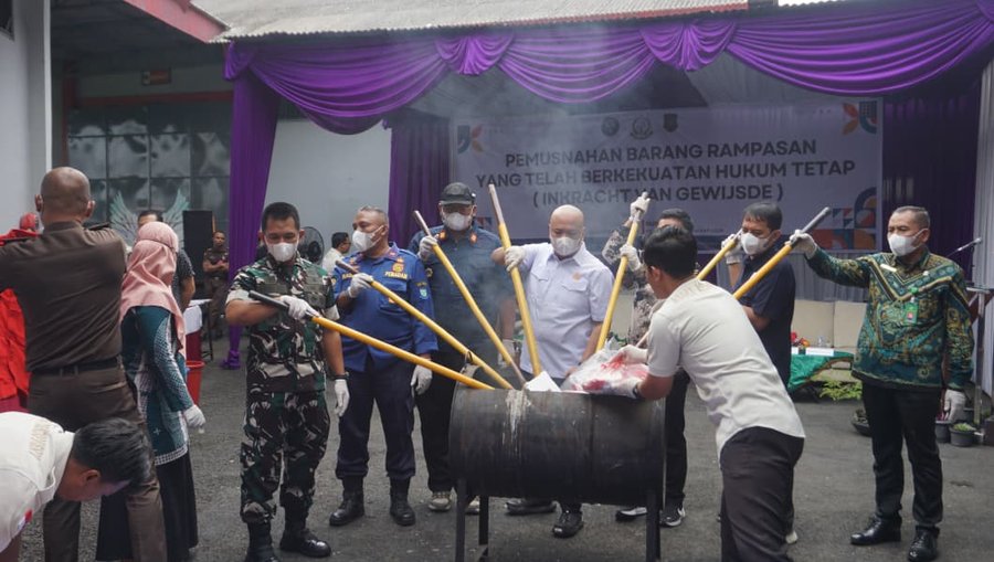 Dandim 0702-Purbalingga Hadiri Pemusnahan Barang Rampasan di Rubasa Kejari Purbalingga