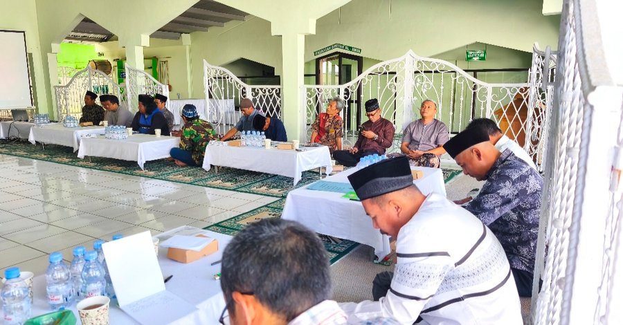Badan Kemakmuran Masjid Baitul Amin Kampung Wonobungkah Gelar Rapat Kerja 2026-2027