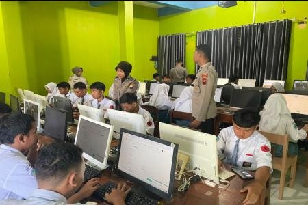Era AI Polres Demak Dorong Pelajar Tak