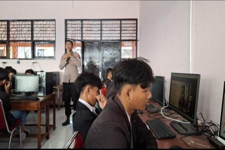 Polres Demak Kenalkan Pemanfaatan AI k