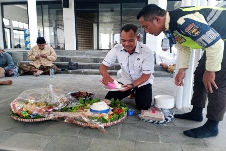 BUKAN SEKADAR BERTUGAS, SATPAM KIK