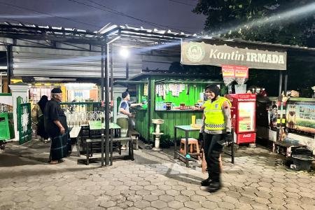 Patroli Sore di Pantura Kendal Kapolre